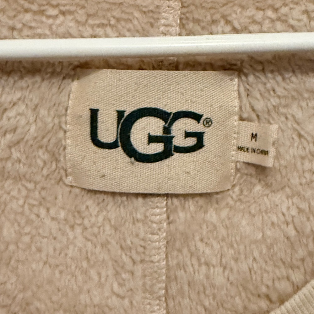 UGG Daisy Cozy Plus Fleece Pullover Sweater V-neck top - Picture 4 of 5